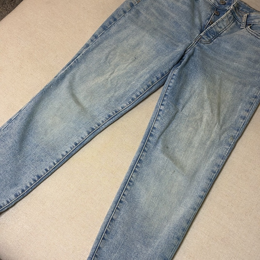Old Navy High-Rise OG Straight Extra Stretch Light Blue Women's Jeans - Picture 4 of 7